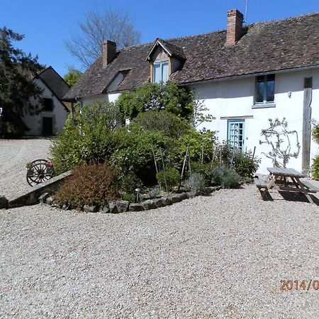Bed and Breakfast Domaine De Varenne Saint-Amand-en-Puisaye Екстер'єр фото