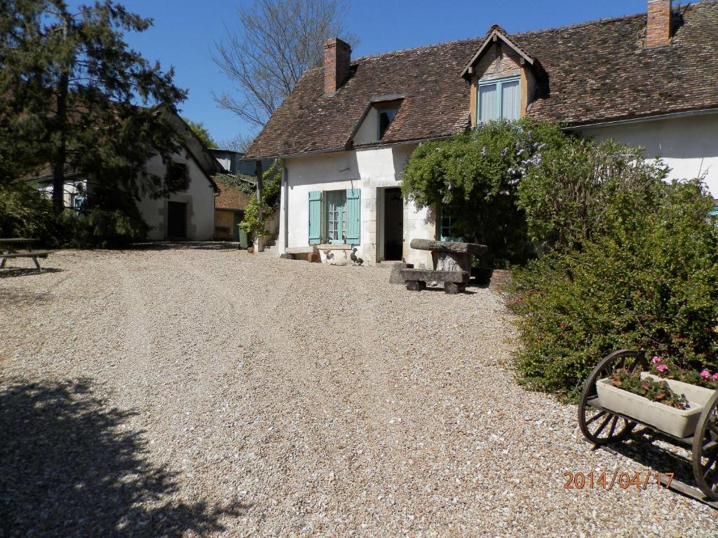 Bed and Breakfast Domaine De Varenne Saint-Amand-en-Puisaye Екстер'єр фото