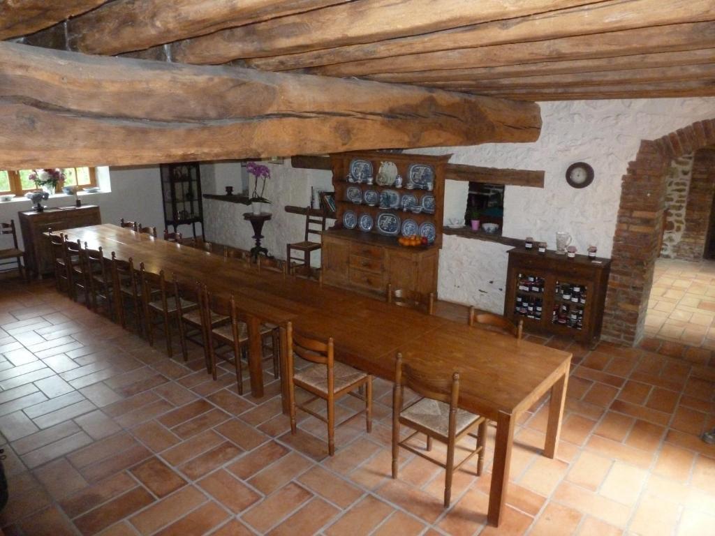 Bed and Breakfast Domaine De Varenne Saint-Amand-en-Puisaye Екстер'єр фото